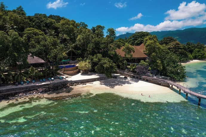 Cerf Island Resort, Primary image