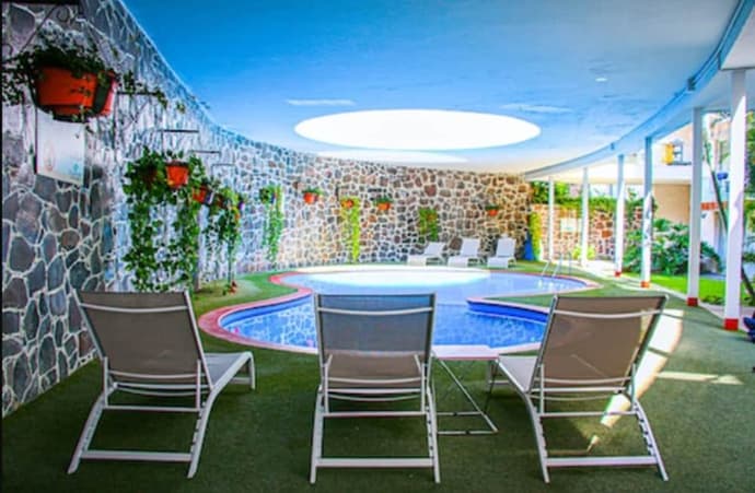 Country Hotel and Suites, Primary image