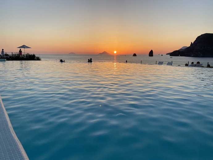 Therasia Resort Sea & Spa - The Leading Hotels of the World