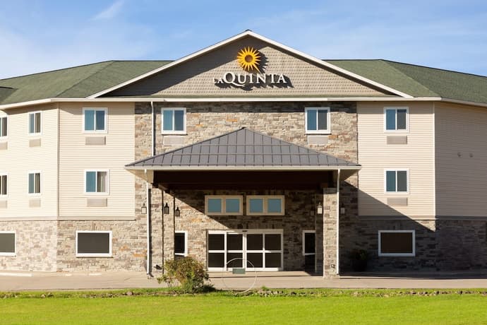 La Quinta Inn & Suites by Wyndham Fairbanks Airport