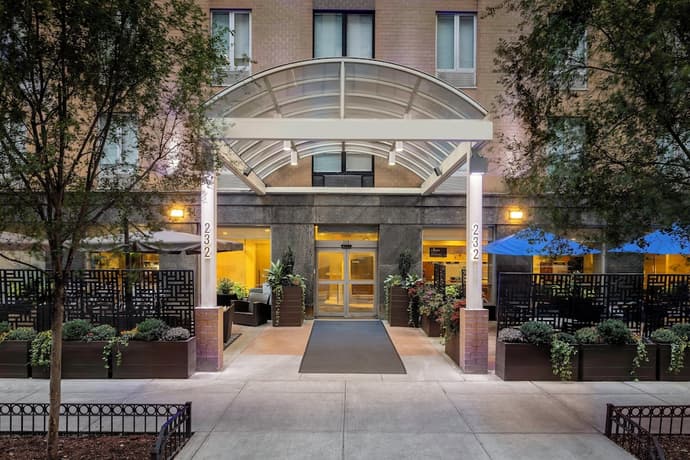 Holiday Inn Express NYC Chelsea – NoMad Area by IHG