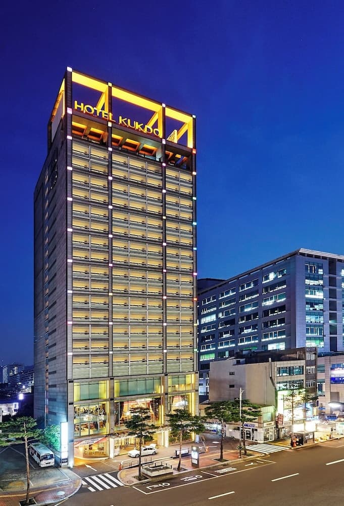 Hotel Kukdo, Primary image