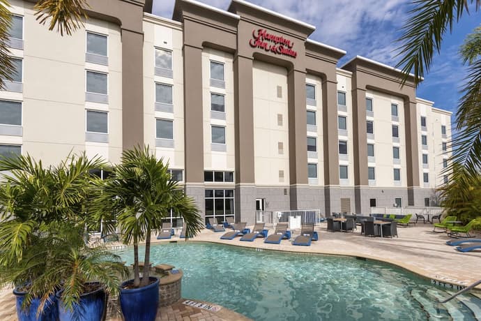 Hampton Inn & Suites Fort Myers - Colonial Blvd, Primary image