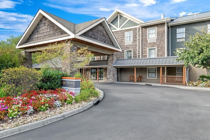 La Quinta Inn & Suites by Wyndham Boone University, Primary image