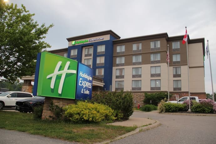 Holiday Inn Express & Suites Huntsville by IHG