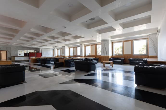 Grand Hotel Salerno, Interior entrance