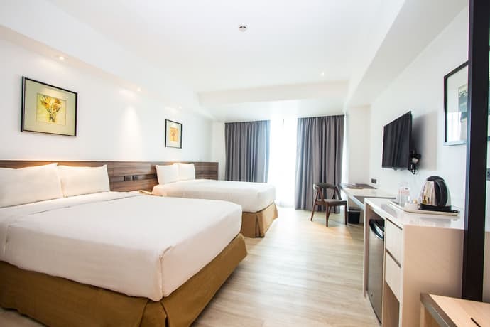 Crown Regency Hotel and Towers