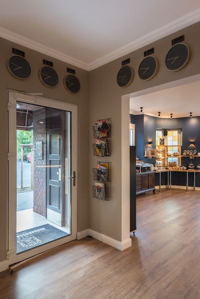 guestified. BARBAROSSA Hotel, Interior entrance