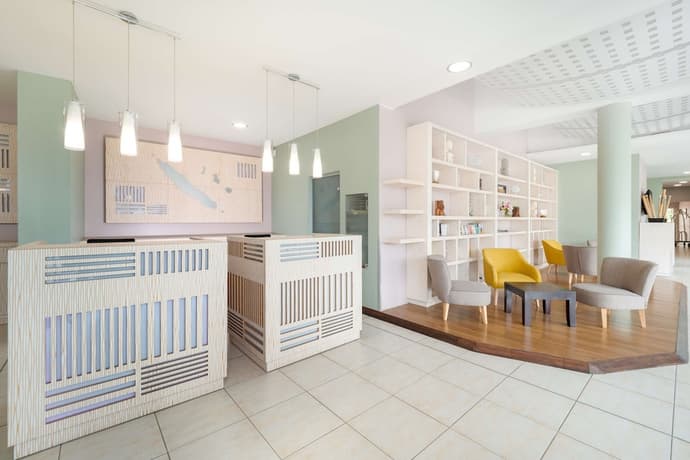 Hilton Noumea La Promenade Residences, Reception