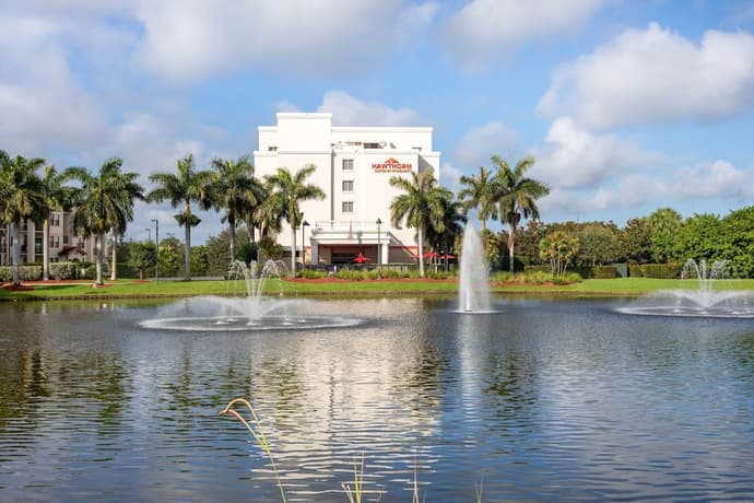 Hawthorn Extended Stay by Wyndham West Palm Beach Airport, Primary image