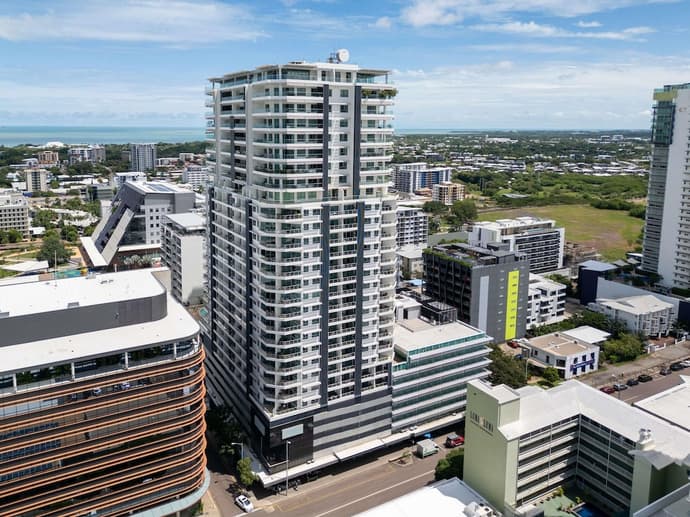 Mantra Pandanas, Primary image