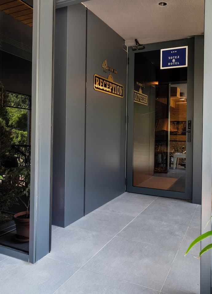 View Inn Boutique Hotel, Interior entrance