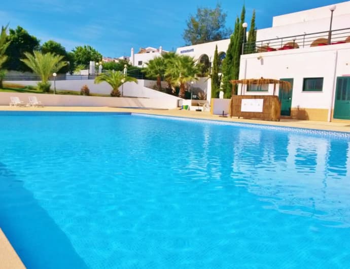 Rialgarve, Primary image