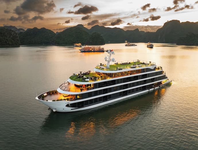 Era Cruise Halong Bay by Venus Group, Primary image