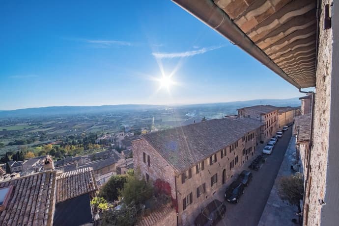 Il Palazzo, Primary image