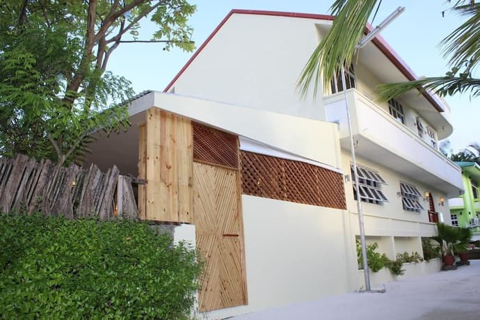 Hanifaru Transit Inn