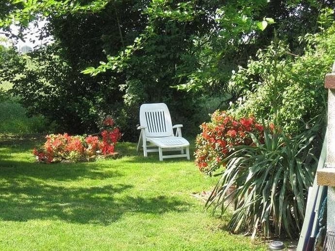 Prisca, Primary image