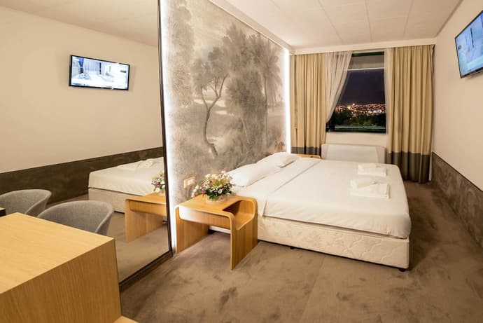 Park Hotel RAYA Garden