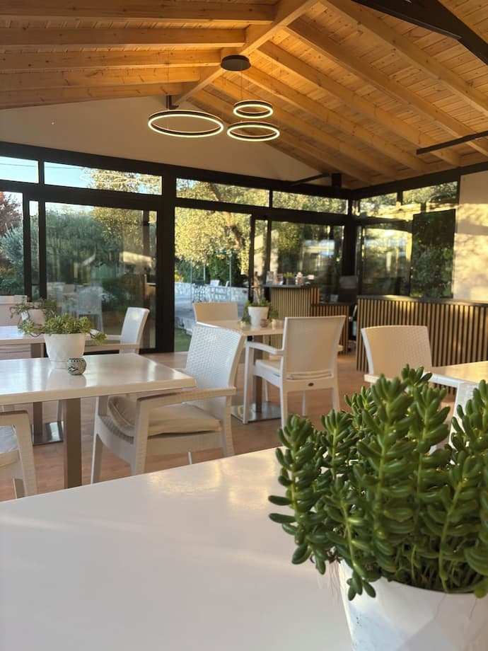 Ampoulos Rooms & Apartments