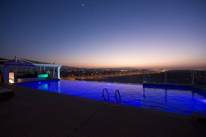 Carnelian Muscat - Airport Hotel