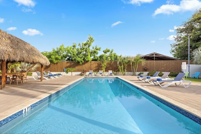 Turibana Plaza, Primary image