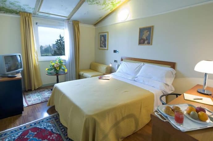 Albergo della Porta, Primary image