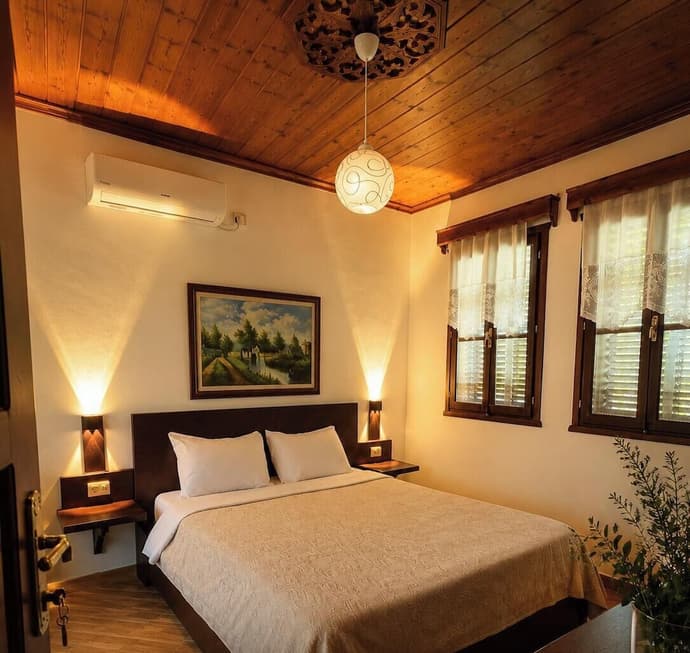 Denis Guest House