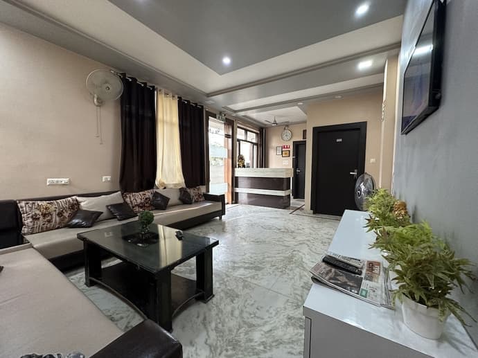 Hotel Aaradhya Residency