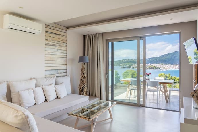 Core Luxury Suites, Primary image