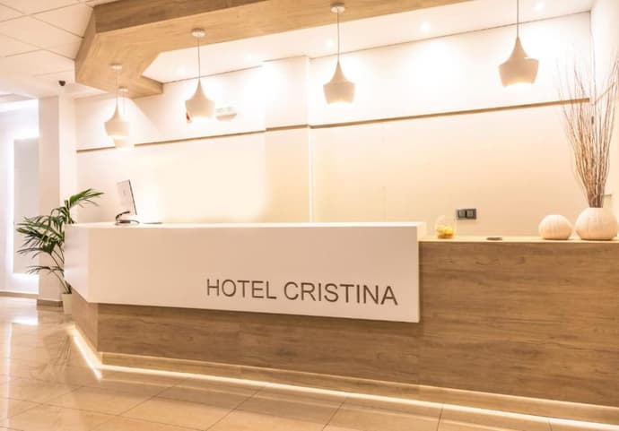 Hotel Cristina, Primary image