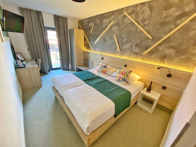 16 Lakes Hotel, Primary image