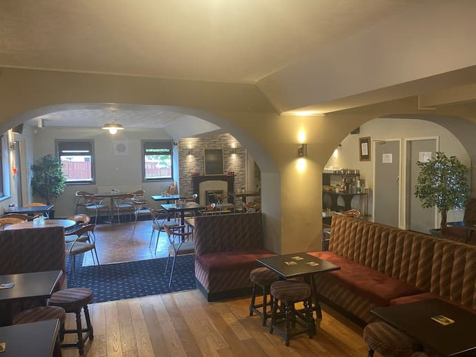 Smithton Hotel, Primary image