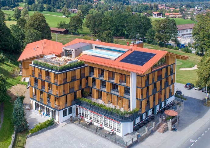 Hotel Bussi Baby, Primary image
