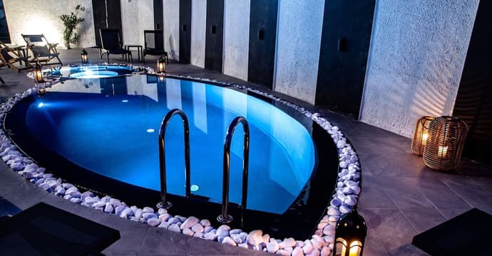 Divelia, Primary image