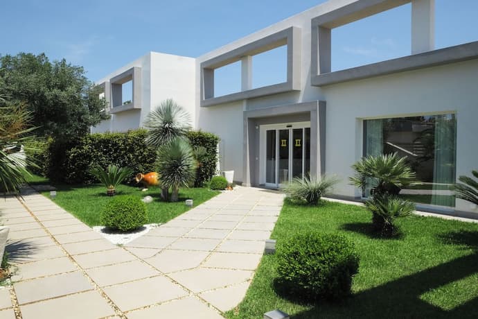 Hotel Belsito, Primary image