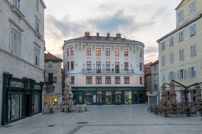 Central Square Heritage Hotel