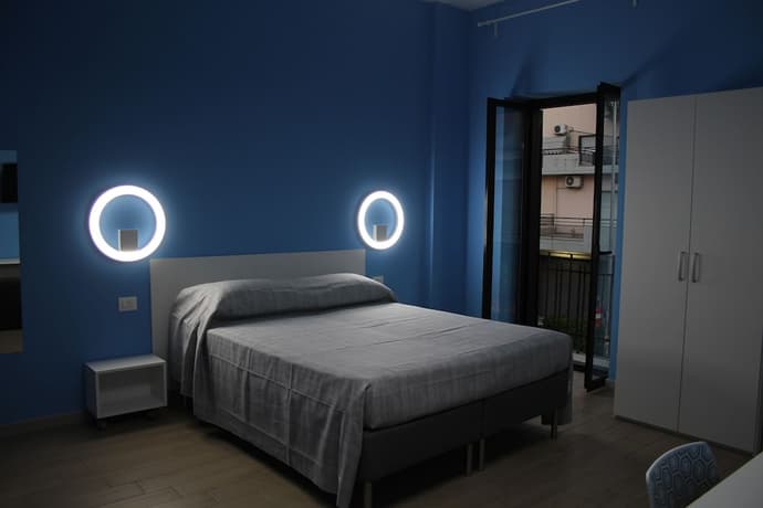 B&B Lasso, Primary image