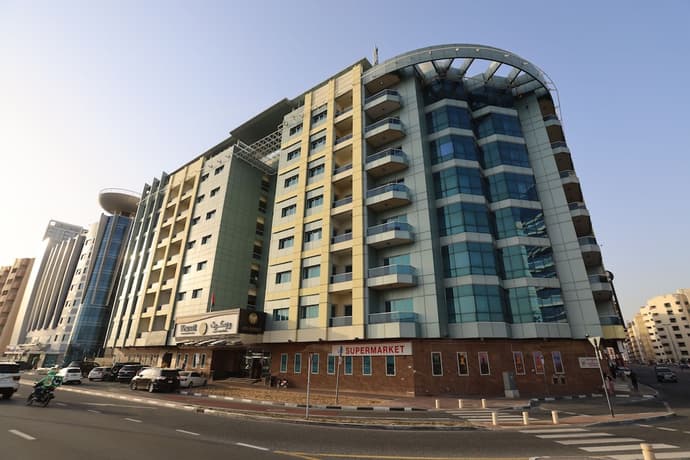 Wescott Plaza Hotel Apartment
