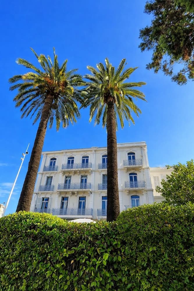 Anchor Cannes Riviera