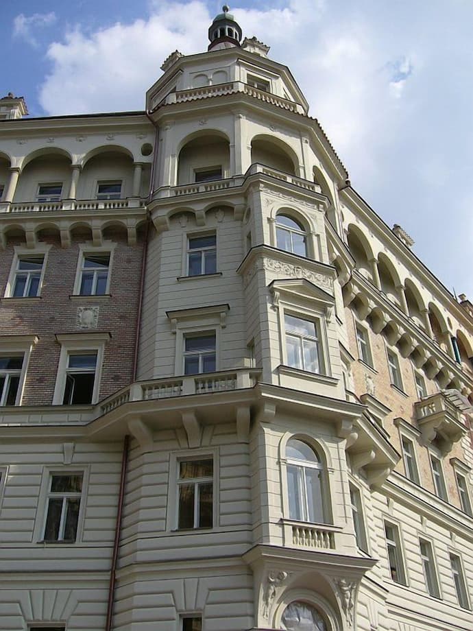 RiverView Palace Apartments