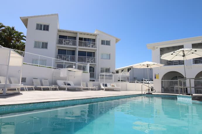 Don Pancho by the Beach, Primary image