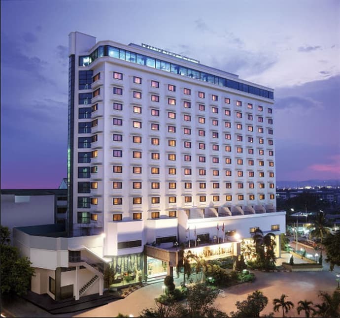 Lanna Palace 2004 Hotel