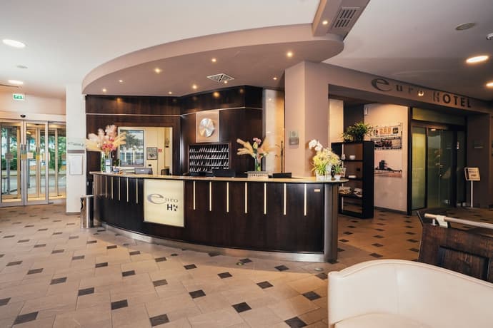 Euro Hotel
