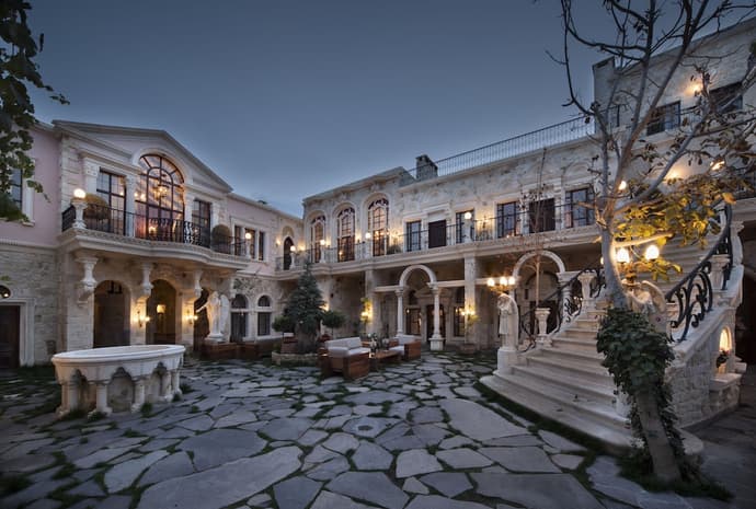 Sacred House, Primary image