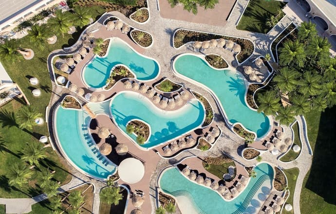 Mitsis Norida, Primary image