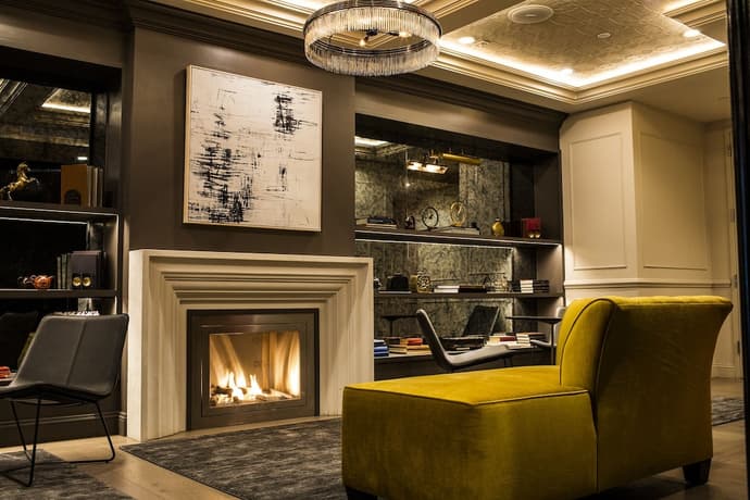 Hotel 32 32, Primary image