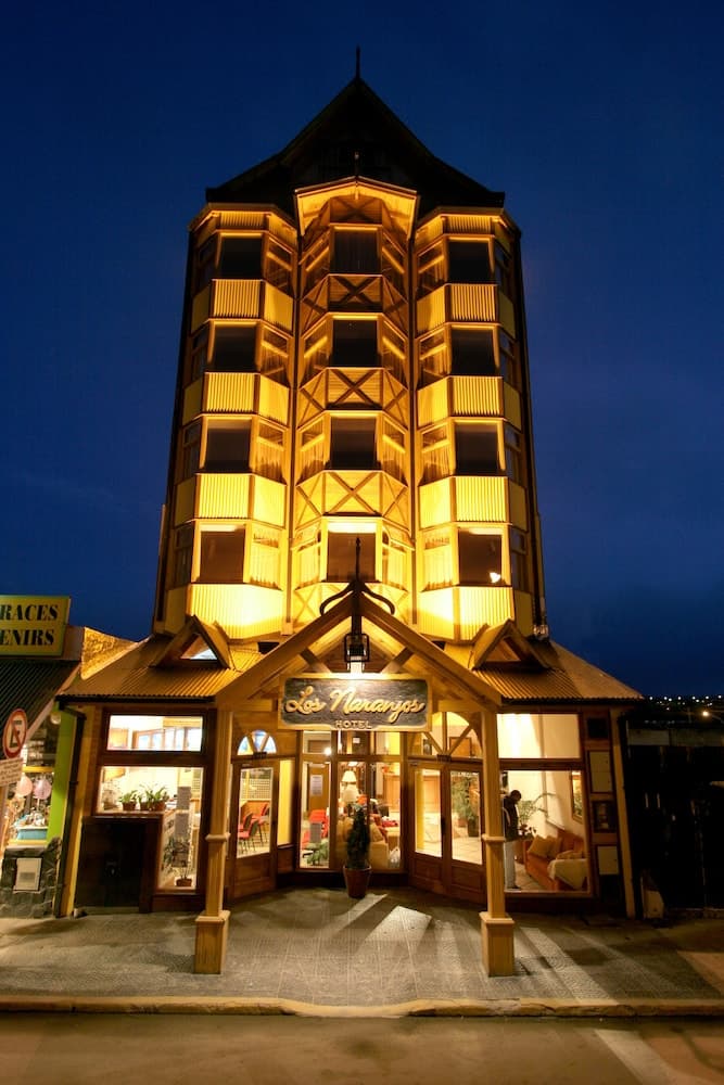 Los Naranjos, Primary image