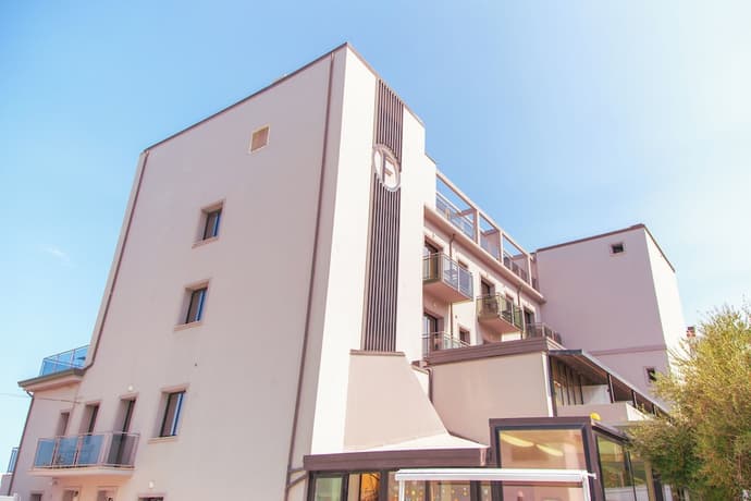 Ferretti Beach Hotel, Primary image