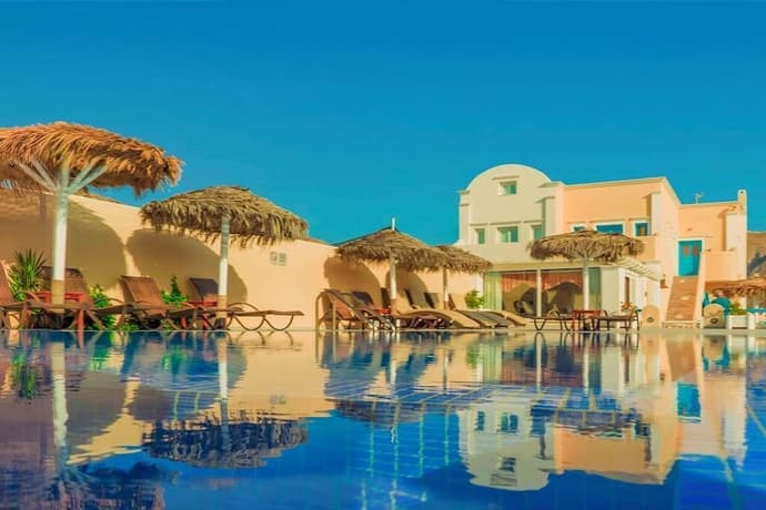 Perissa Bay, Primary image