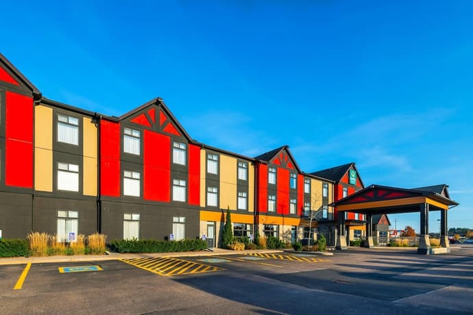 Quality Inn and Suites Petawawa, Primary image
